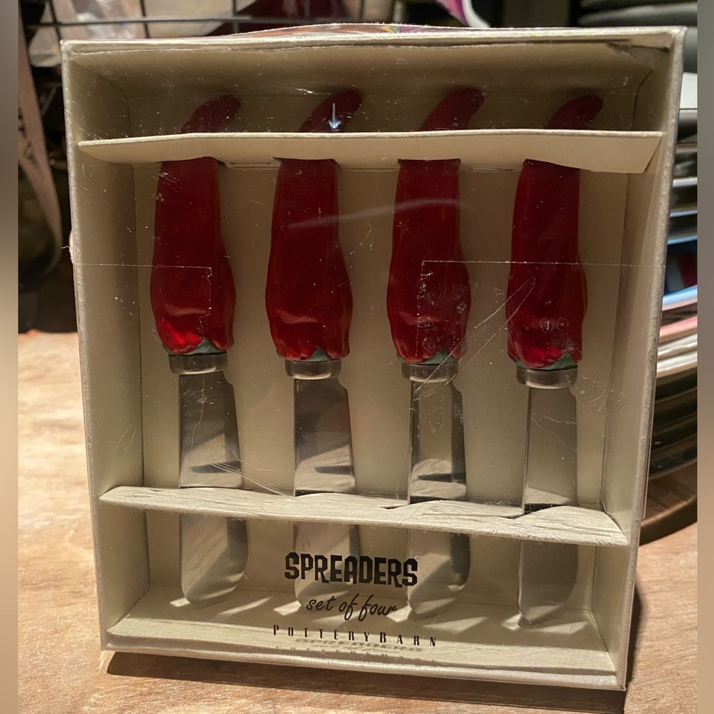 VTG 2002 Pottery Barn Chili Spreaders